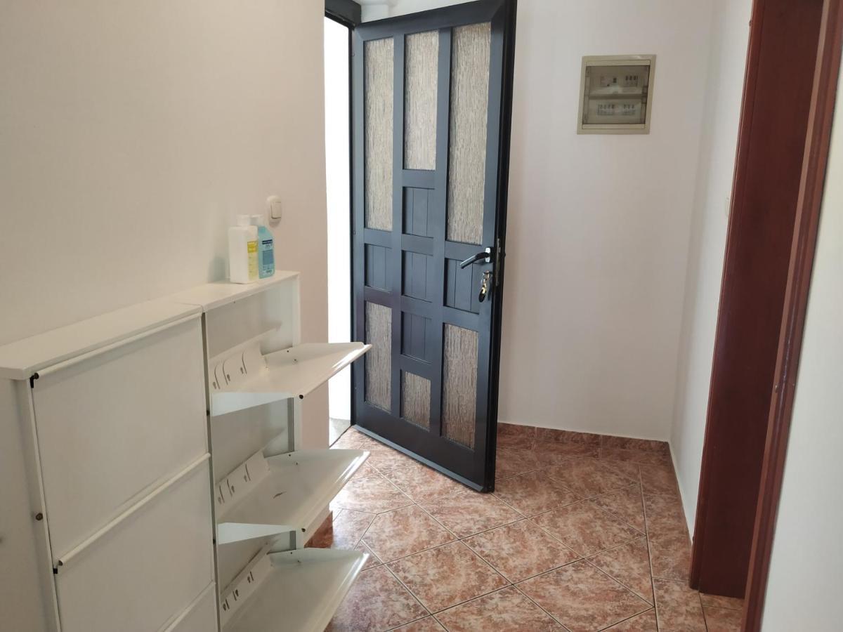 Apartmani Deleut Novi Vinodolski Exterior photo