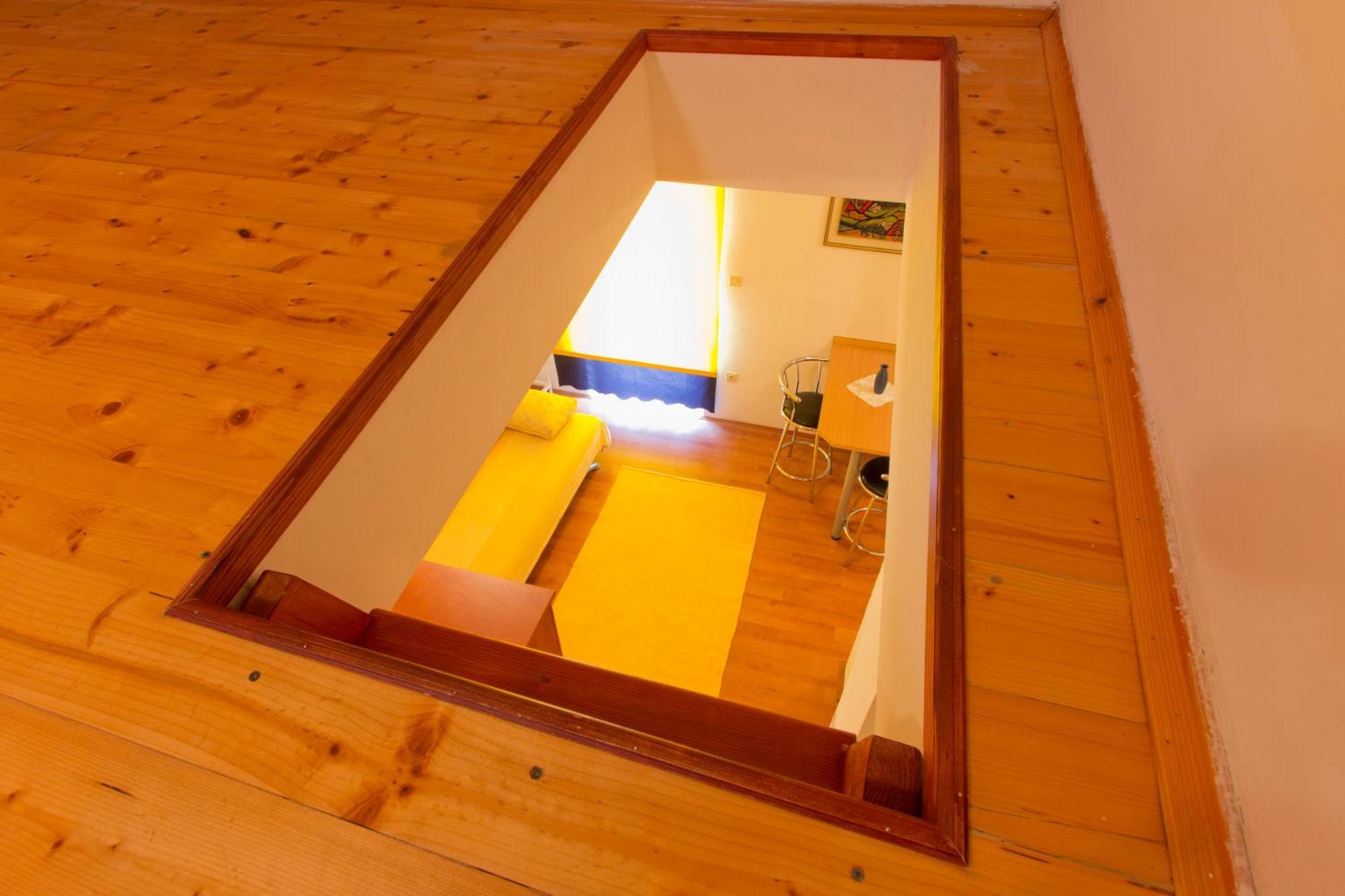 Apartmani Deleut Novi Vinodolski Exterior photo