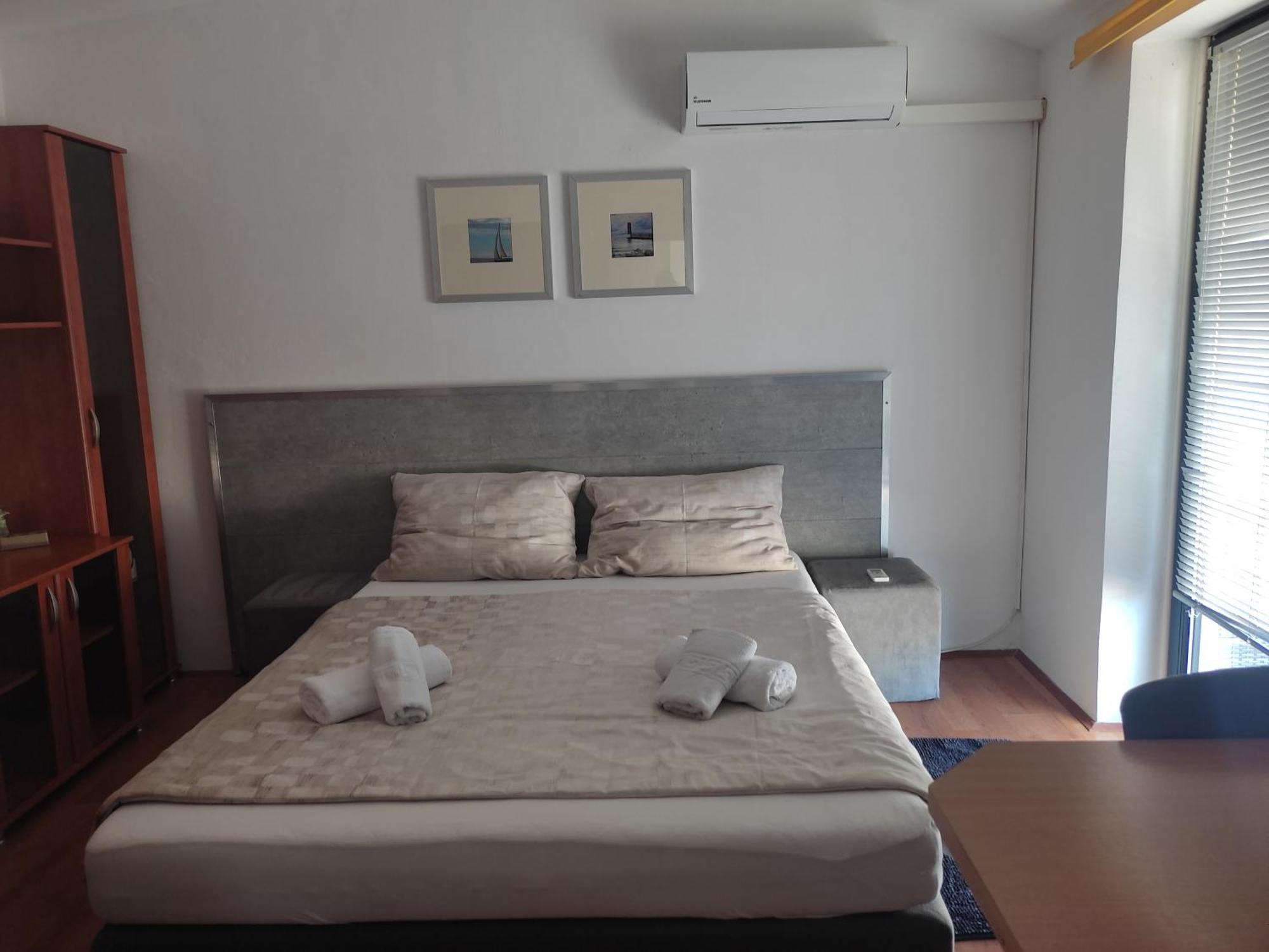 Apartmani Deleut Novi Vinodolski Exterior photo