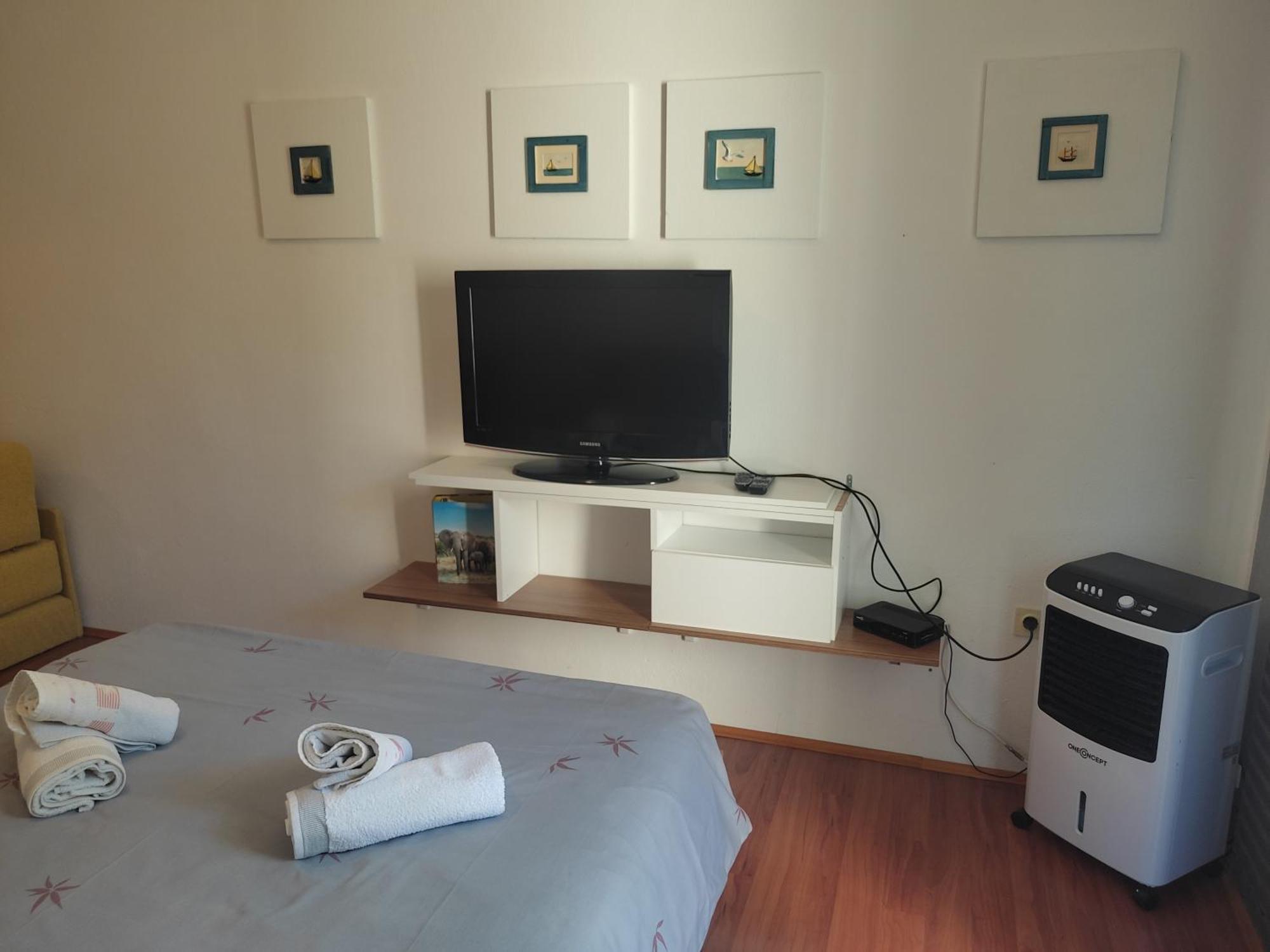 Apartmani Deleut Novi Vinodolski Exterior photo